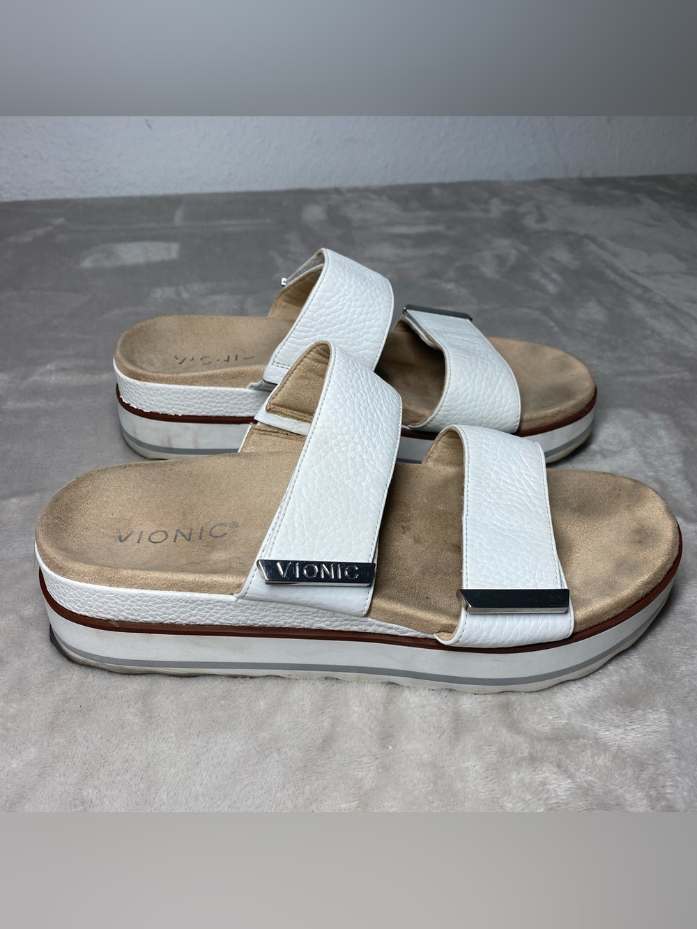 Vionic Brandie Leather Platform Sandal
